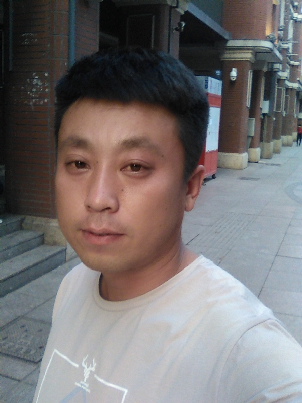 冰冷的心的第一张照片--惠安相亲网