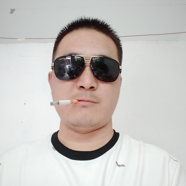 白伟伟的第一张照片--惠安相亲网