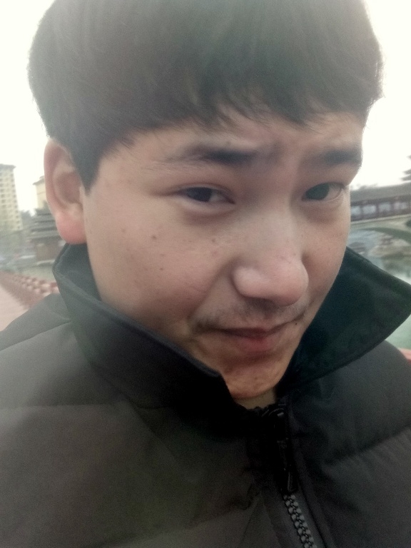 侗族青年作家超超的第二张照片--惠安相亲网