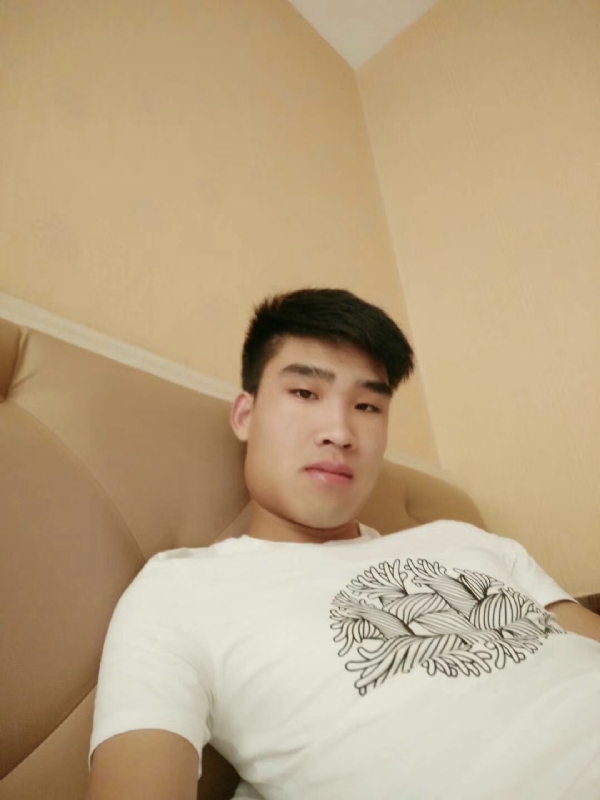 谁不曾孤单上路的第一张照片--惠安相亲网