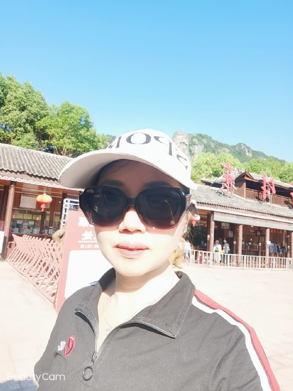 山百合的第一张照片--惠安相亲网