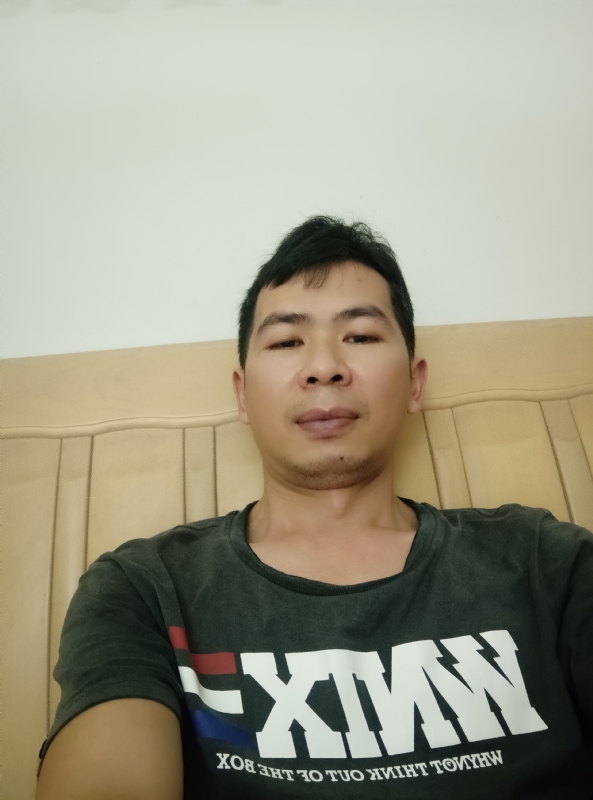 小伙子的第四张照片--惠安相亲网