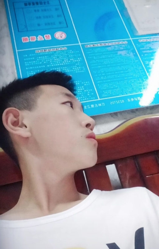 高一名的第二张照片--惠安相亲网