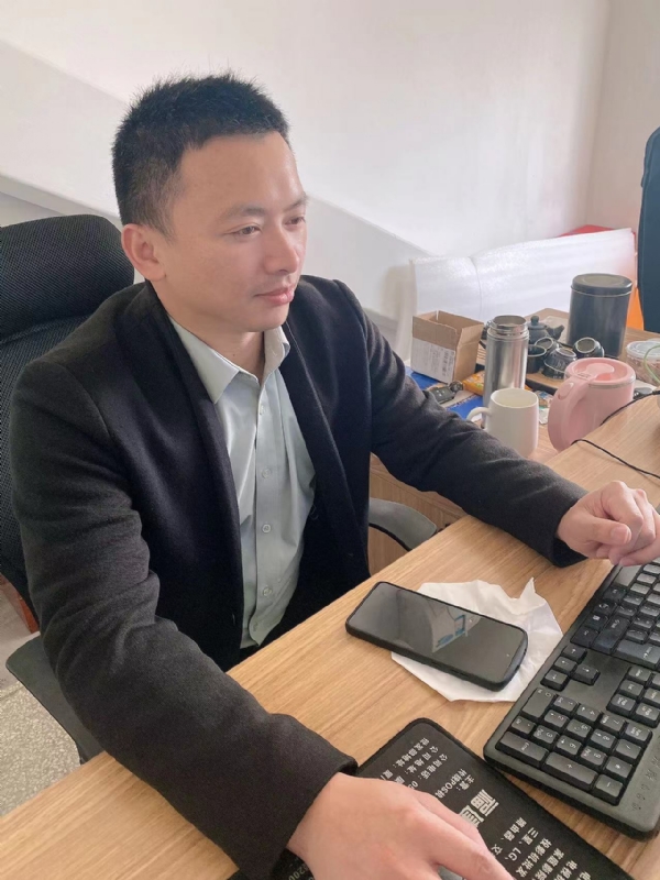 落叶知秋的第一张照片--惠安相亲网