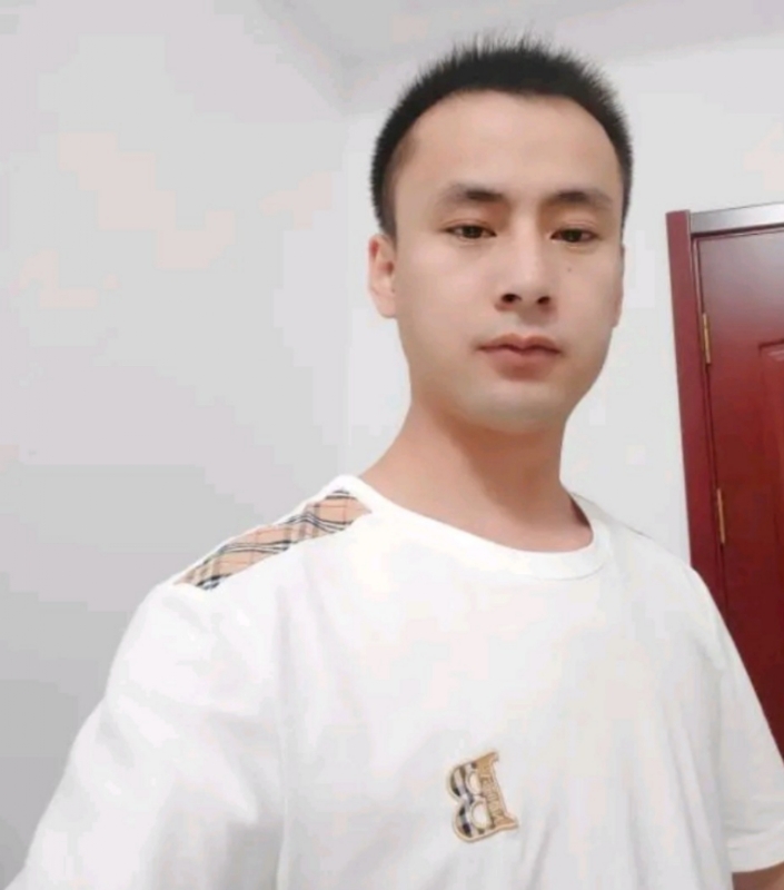 海阔天空的第一张照片--惠安相亲网