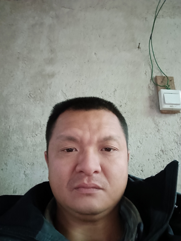 兰成龙的第四张照片--惠安相亲网