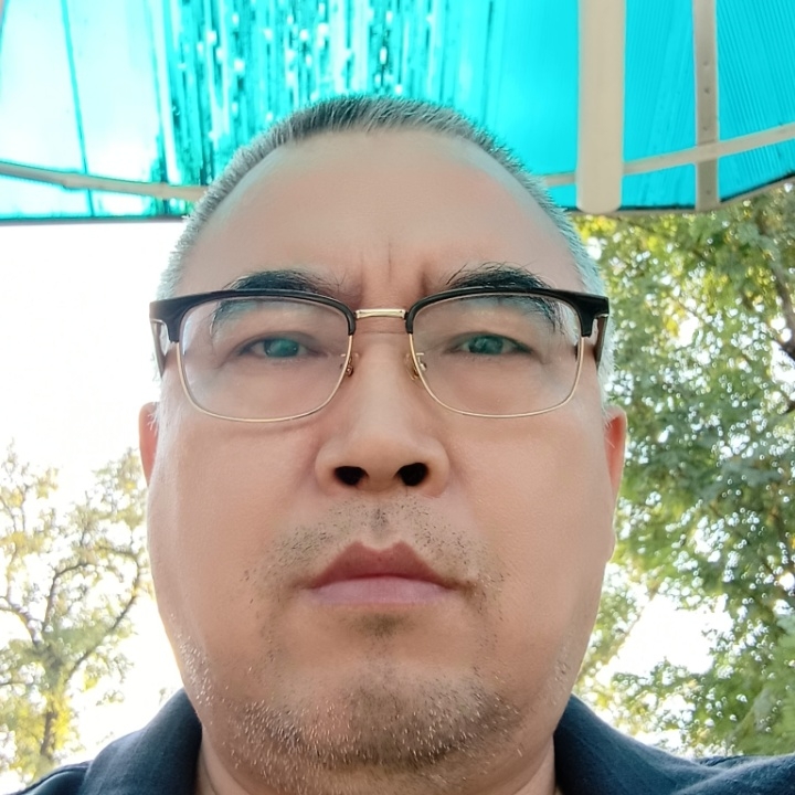 绿萝的第一张照片--惠安相亲网