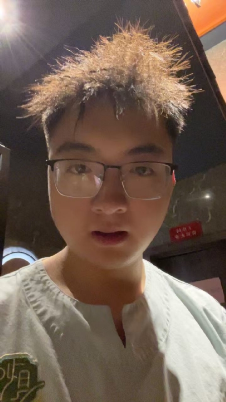 成熟稳重的男士的第一张照片--惠安相亲网