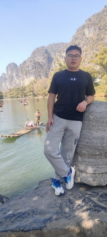 受过伤的狼的第三张照片--惠安相亲网