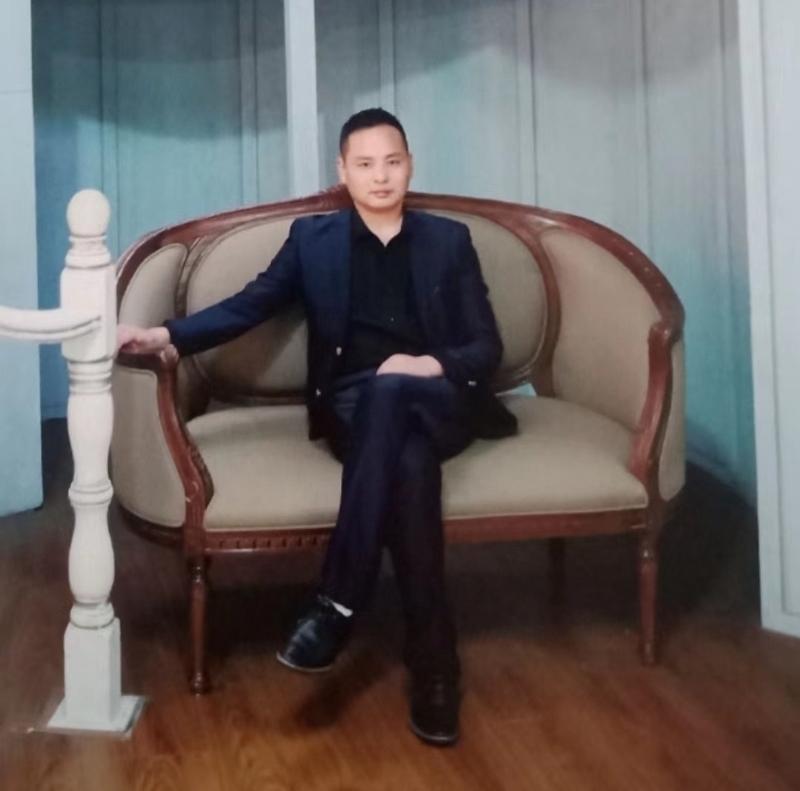 龙行天下的第二张照片--惠安相亲网