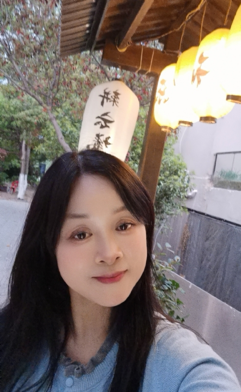 伊伊的第一张照片--惠安相亲网
