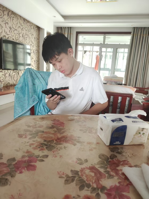 铁在烧的第一张照片--惠安相亲网