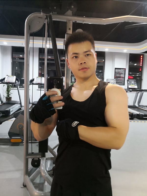 范迪塞尔的第二张照片--惠安相亲网